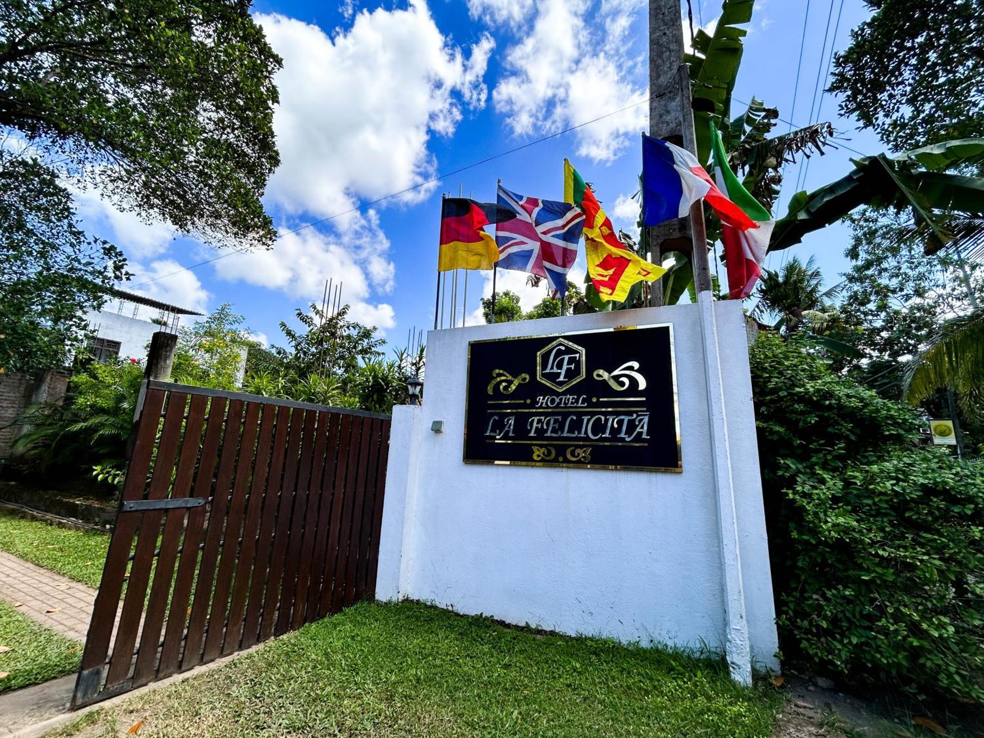Hotel La Felicita Mirissa Εξωτερικό φωτογραφία
