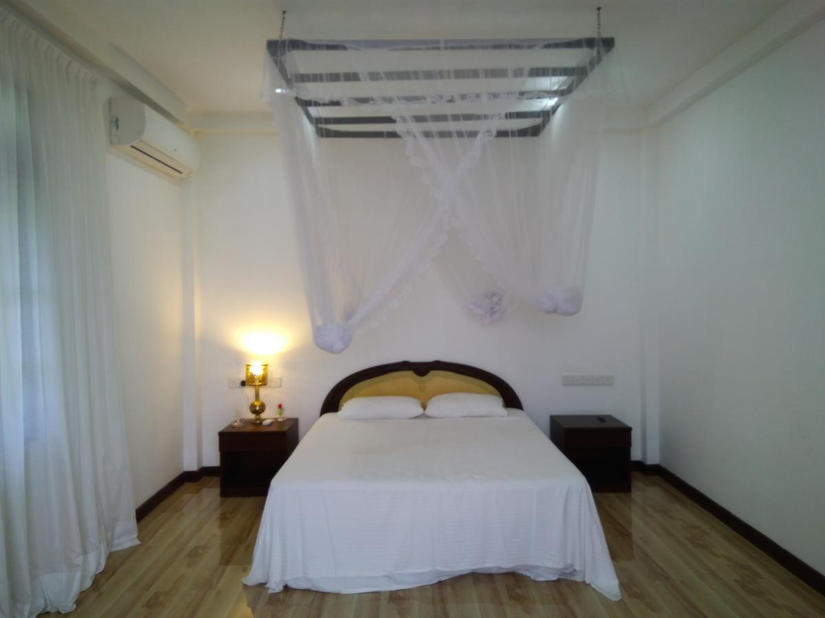 Hotel La Felicita Mirissa Εξωτερικό φωτογραφία